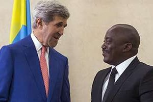 John Kerry et Joseph Kabila, le 4 mai 2014 à Kinshasa. © AFP