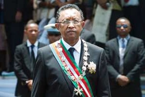 L’élection du président Hery Rajaonarimampianina fin 2013 a mis un terme à une crise politique ayant entraîné la suspension des aides internationales (40 % du budget malgache). © AFP