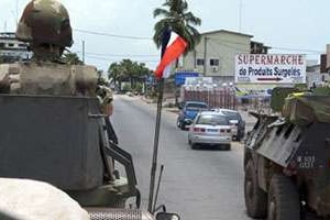 Des soldats de la Force Licorne à Abidjan. © AFP