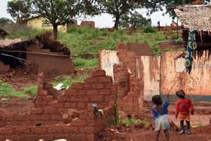 Maisons détruites par des ex-Séléka dans le village de Gaga en Centrafrique, le 5 mai 2014. © AFP
