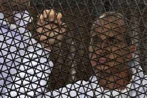 Le journaliste australien d’Al-Jazeera Peter Greste à la prison Tora du Caire, le 5 mars 2014. © AFP