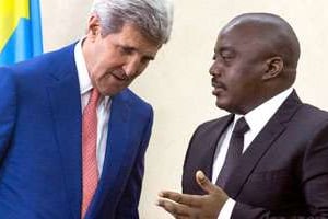 John Kerry et Joseph Kabila à Kinshasa, le 4 mai. © Saul Loeb/AP/Sipa