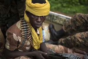 Un combattant Séléka près de Bambari, le 10 mai. © Reuters