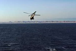 Un hélicoptère de l’armée française sur la côte nord de la Somalie, le 27 mars 2014. © AFP