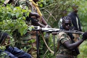Un combattant de la Séléka dans la ville de Kuango en République centrafricaine. © Reuters