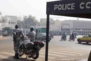 Des policiers à Bamako, au Mali. © AFP