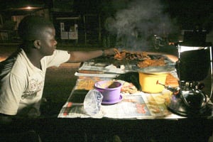 Un Nigérian sur six n’a pas l’électricité chez lui (ici à Lagos). © Akintunde Akinyele/Reuters