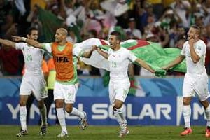 Les Algériens Aissa Mandi, Madjid Bougherra, Saphir Taider et Nabil Ghilas, le 26 juin 2014. © AFP