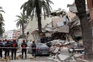 Trois immeubles se sont effondrés à Casablanca, dans la nuit du 10 au 11 juillet 2014. © AFP