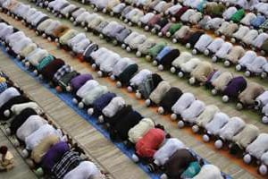 Les musulmans de nombreux pays musulmans célèbrent l’Aïd à partir de lundi 28 juillet. © Reuters