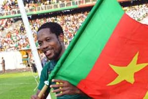 Jean II Makoun après la qualification du Cameroun à la Coupe du monde 2014. © AFP