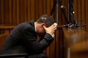 Oscar Pistorius, lors de son procès à Pretoria. © AFP