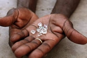 Les "diamants de sang" figurent parmi ses cibles privilégiées. cGoran_Tomasevic/Reuters