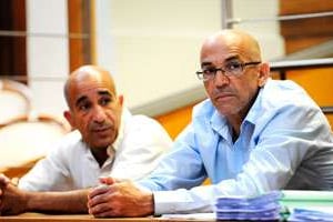 Brahim El Jabri et Kader Azzimani pendant la révision de leur procès, à Nîmes, le 3 juillet. © SYLVAIN THOMAS/AFP