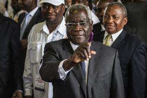Afonso Dhlakama, le chef du parti d’opposition Renamo au Mozambique, le 15 octobre 2014. © AFP