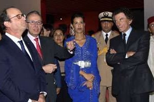 Lala Meryem, soeur du roi, entourée de François Hollande et de Jack Lang. © JACKY NAEGELEN / AFP