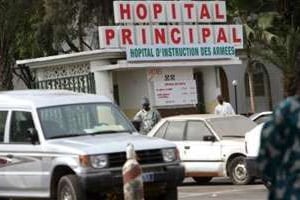 L’hôpital de Dakar où l’un des Français attaqués avait été accueilli. © AFP
