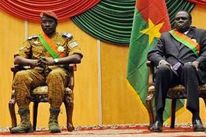 Le président Michel Kafando et le Premier ministre Isaac Zida, le 21 novembre 2014 à Ouagadougou. © AFP