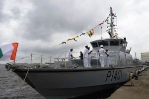 L’arraisonnement des embarcations chinoises a été réalisé par le patrouilleur ‘Émergence’, réceptionné par la Côte d’Ivoire en août 2014. © David Zamblé/Présidence de la RCI