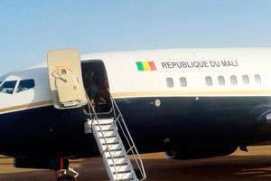 Le Boeing 737 de la présidence malienne. © DR