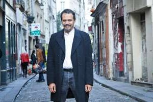 L’auteur d’Arab Jazz, dans la capitale française, le 16 octobre. © Vincent Fournier pour J.A.