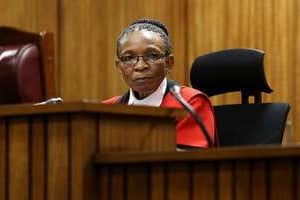 La juge sud-africaine Thokozile Masipa le 16 octobre 20145 au tribunal à Pretoria. © AFP