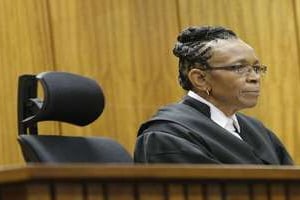 La juge sud-africaine Thokozile Masipa préside l’audience à Prétoria le 9 décembre 2014. © AFP
