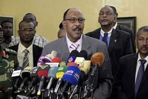 Le ministre soudanais de la Défense, Abdelrahim Mohamed Hussein, le 20 mars 2013 à Khartoum. © AFP
