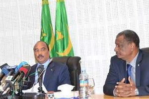 Le président mauritanien Mohamed Ould Abdel Aziz (g.), le 19 décembre à Nouakchott. © Ahmed Ould Mohamed Ould Elhadj/AFP