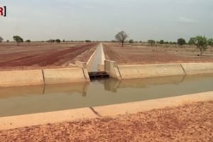 Les canaux d’irrigation du périmètre de Dî permettent à 7 000 familles d’agriculteurs de cultiver les terres. © Réussite