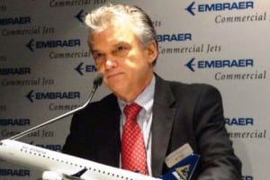 Pour cette initiative, Paulo Cesar de Souza, président de la branche aviation commerciale d’Embraer, a reçu l’appui des autorités marocaines et de Royal Air Maroc. DR