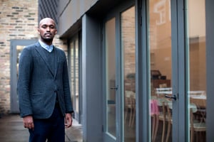 « Londres est un merveilleux endroit depuis lequel travailler pour améliorer les conditions de vie des Africains. » © Mark Chilvers/J.A.