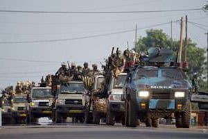 Des soldats tchadiens quittant Bangui, le 4 avril 2014. © AFP