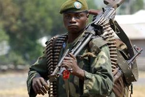 Un soldat de l’armée congolaise, près de Goma, le 24 juillet 2013. © AFP