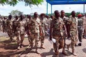 Le 2 octobre, à Abuja, des soldats ont comparu devant la cour martiale pour mutinerie. © AFP Photo/Stringer