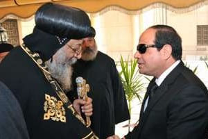 Abdel Fattah al-Sissiet le patriarche copte Tawadros II à la cathédrale du Caire, le 16 février. © AFP