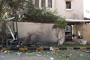 La résidence à Tripoli de l’ambassadeur iranien en Libye, après l’attentat du 22 février 2015. © AFP