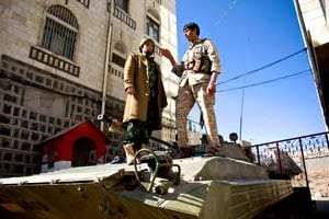 Miliciens houthistes dans les rues de Sanaa, le 22 janvier. © Hani Mohammed/AP/Sipa