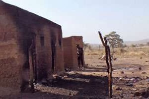 Un village attaqué par Boko Haram, le 19 février 2015. © Edwin Kindzeka Moki/AP