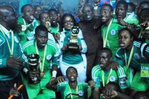 Les Nigerians (U20) vainqueurs de la compétition face au Sénégal. © CAF