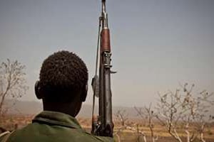 Un soldat du SPLM-N dans les environs de Talodi, en Kordofan Sud, en avril 2012. © Adriane Ohanesian/AFP