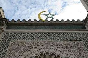 Abdennour Bidar critique un monde musulman obtu mais également un Occident dominateur. © Lionel Bonaventure/AFP