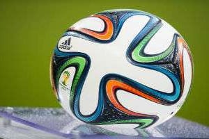 Le Brazuca, ballon de la Coupe du monde 2014, à Rio © AFP