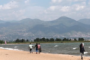 Plages de sable blanc, collines verdoyantes et quelques rares touristes. © Martina Gacialupo pour J.A.