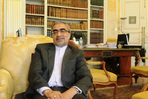 Ali Ahani, ambassadeur d’Iran en France. © Laurent de Saint Périer