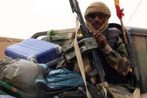 Un soldat malien le 17 mai 2014 à Kidal, dans le nord du pays. © Fabien Offner/AFP