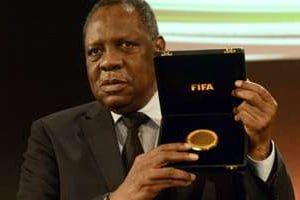 Issa Hayatou, tout puissant patron du football africain. © Archives/AFP