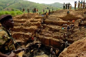 Une mine illégale en RD Congo. La RDC accuse régulièrement le Rwanda de financer des groupes armées en important des minerais depuis des zones de conflits. © AFP