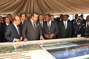 Le projet prévoit la construction d’une marina dans la baie de Cocody. Il a été présenté au roi Mohammed VI et au président Alassane Ouattara. © Gouv.ci/Twitter