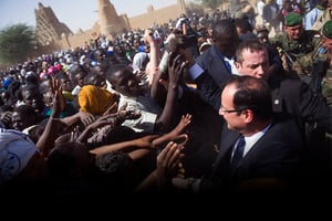 L’un des tournants décisifs : sa visite à Tombouctou, le  2 février 2013,  après la libération de la ville malienne otage des djihadistes © Fred Dufour/AFP